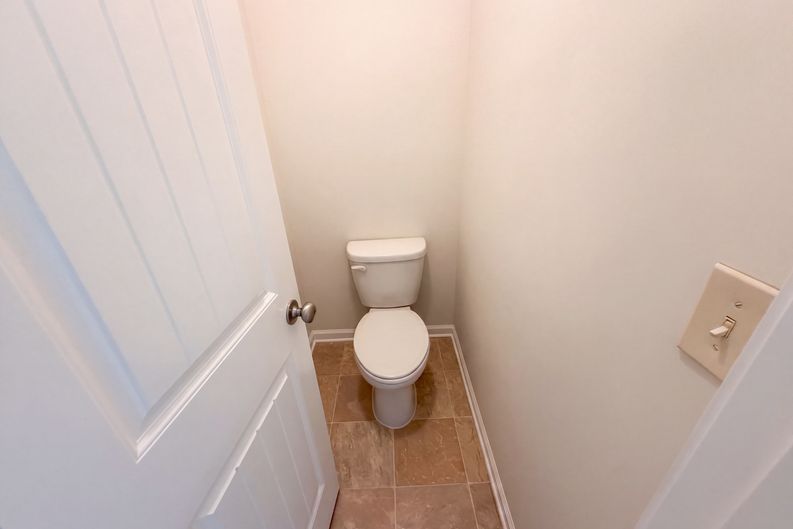 Photo 27 of 41 of 821 Walnut Woods Dr, Braselton, GA