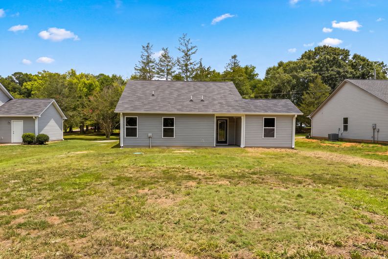 Photo 5 of 20 of 180 Old Airport Rd, Chesnee, SC