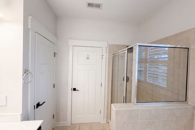 Photo 11 of 25 of 644 Ashe Lake Way, Fuquay Varina, NC