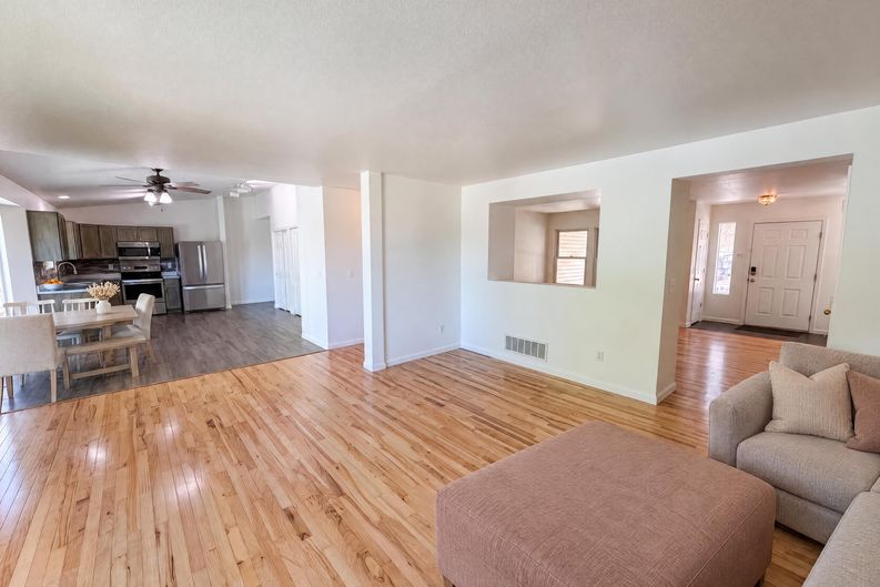 Photo 8 of 29 of 7190 Pine Hills Way, Littleton, CO