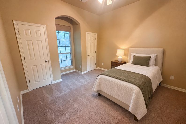 Photo 16 of 26 of 1724 Westend Pl, Round Rock, TX