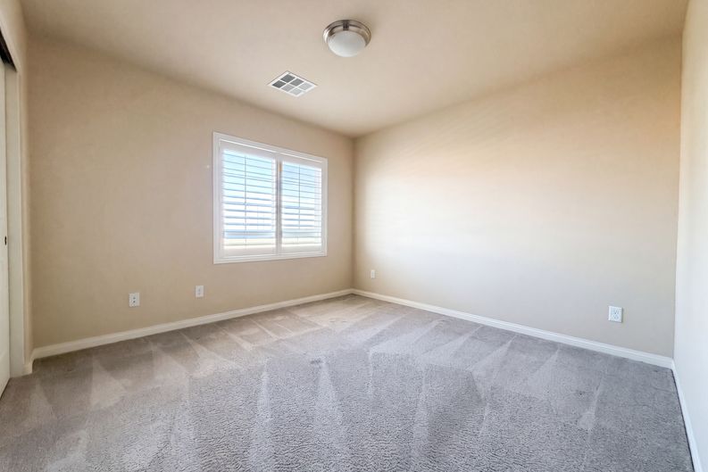 Photo 11 of 17 of 5513 Perry Creek St, Las Vegas, NV