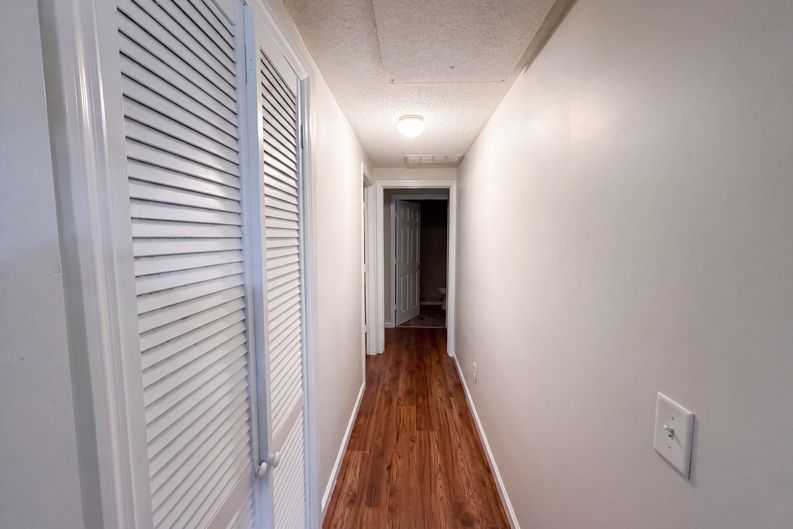 Photo 15 of 20 of 3004 Hunkin Cir, Deltona, FL