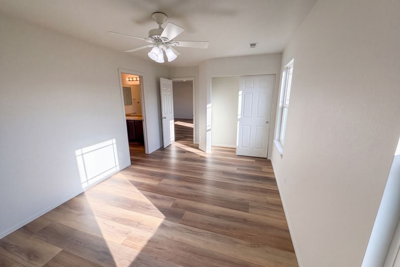 Photo 31 of 54 of 5406 S Fultondale Way, Aurora, CO