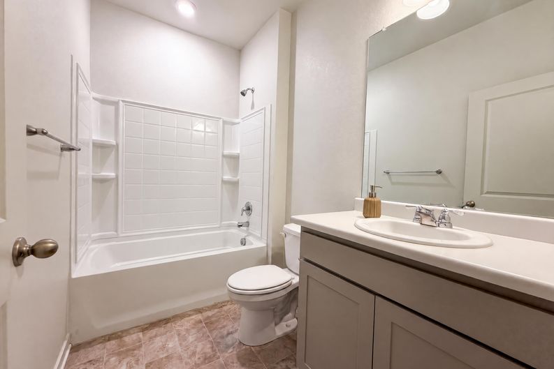Photo 12 of 38 of 2341 Mountain Sky Dr, Fort Lupton, CO
