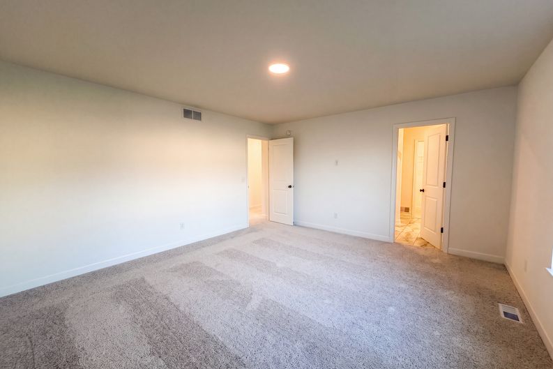 Photo 7 of 23 of 10773 Hemingway Ave S, Cottage Grove, MN