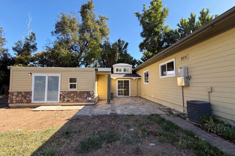 Photo 8 of 48 of 8233 Fair Way, Citrus Heights, CA