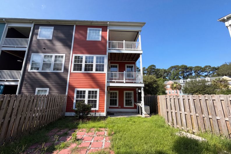 Photo 6 of 20 of 9006 Parlor Dr, Ladson, SC