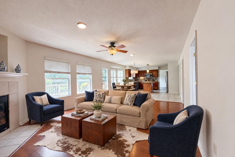 Photo 15 of 51 of 7966 Lazelle Woods Dr, Westerville, OH