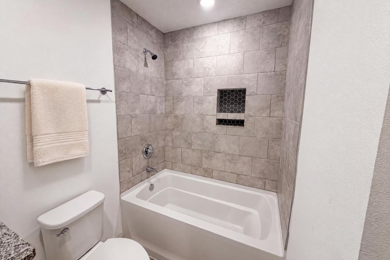 Photo 14 of 26 of 3444 Valeview Dr, Apopka, FL