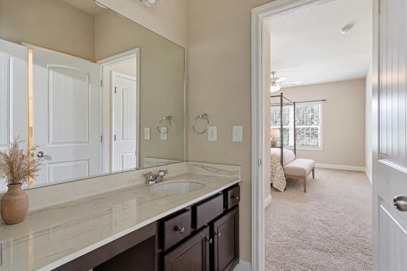 Photo 31 of 41 of 114 Madison St, Canton, GA