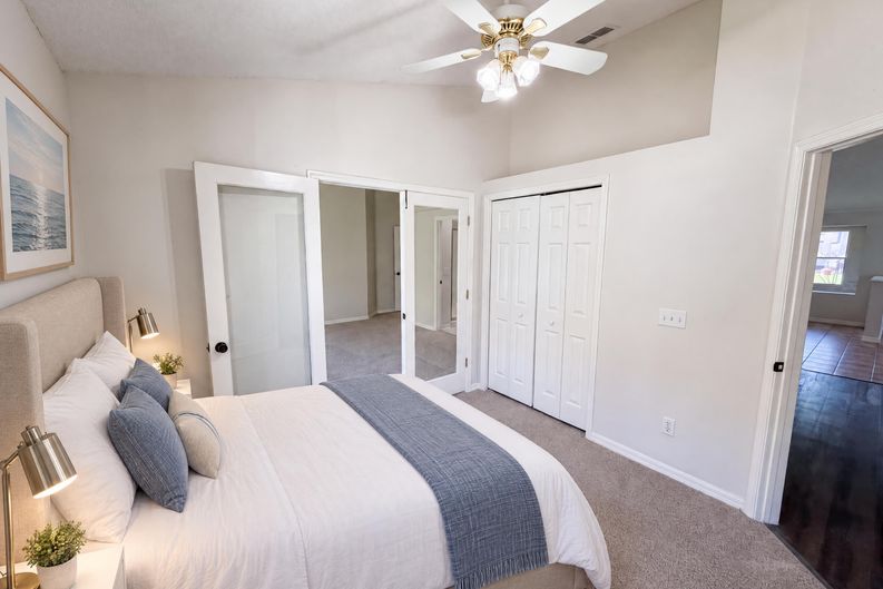 Photo 17 of 34 of 701 Magnolia Creek Cir, Orlando, FL