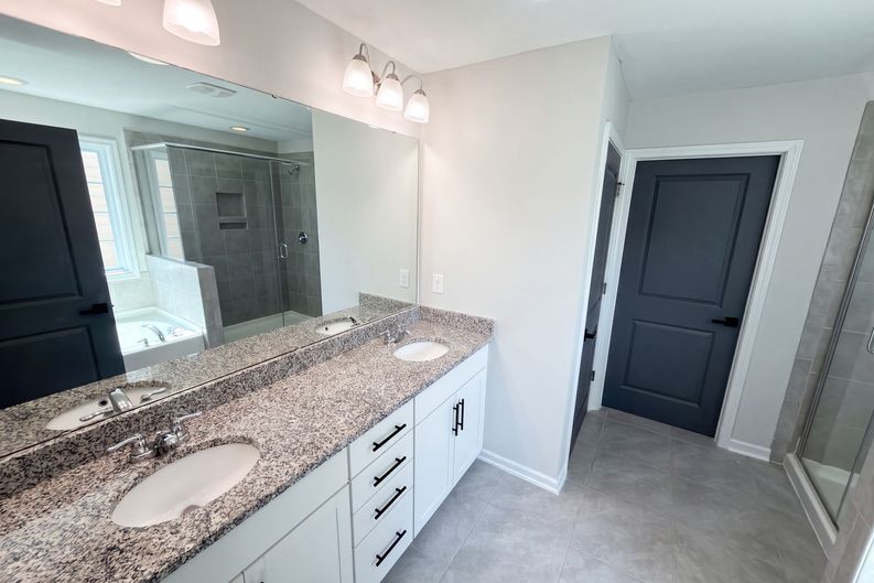 Photo 13 of 18 of 7020 Chrysanthemum Rd, Lancaster, SC