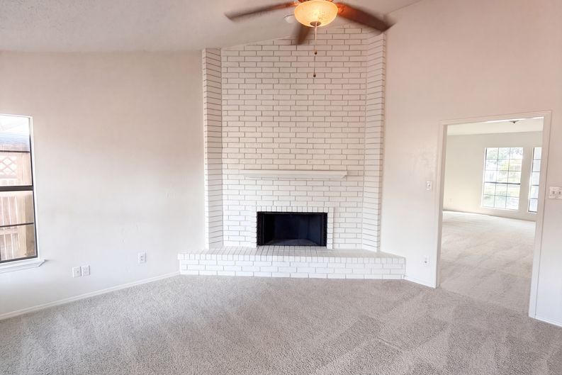 Photo 4 of 17 of 4636 Archer Dr, The Colony, TX