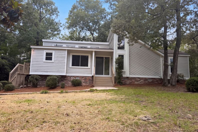 Photo 23 of 28 of 108 W Lake Dr, Lexington, SC