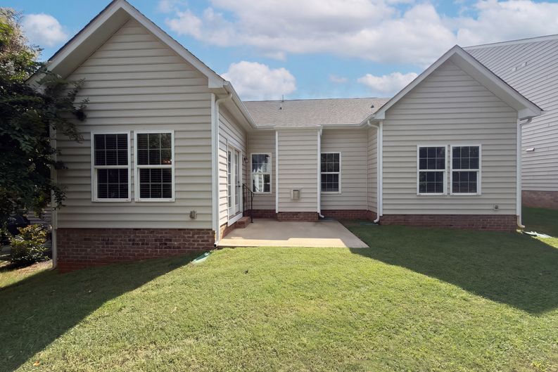 Photo 5 of 16 of 1006 Oakmere Rd, Waxhaw, NC