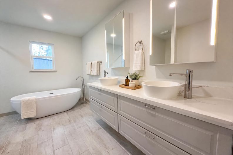 Photo 15 of 19 of 10726 Sugar Hill Dr, Houston, TX