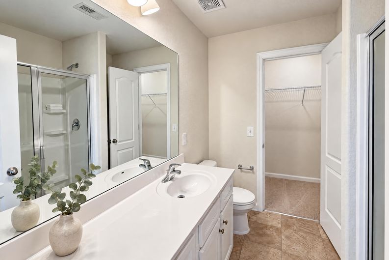 Photo 11 of 21 of 3306 Ellingford Rd, Charlotte, NC