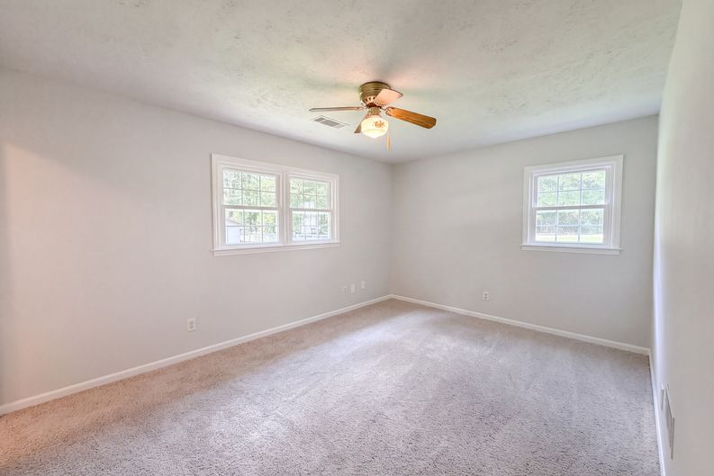 Photo 14 of 34 of 2310 McEachern School Rd, Powder Springs, GA