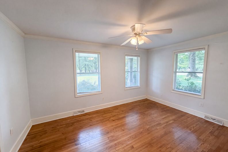 Photo 9 of 19 of 1605 Auten Rd, Gastonia, NC