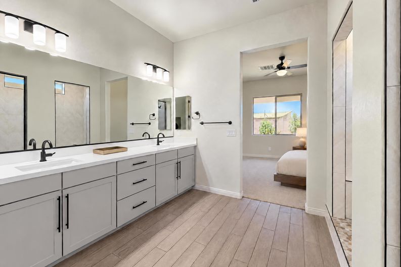 Photo 13 of 22 of 6137 Bugsy St, North Las Vegas, NV