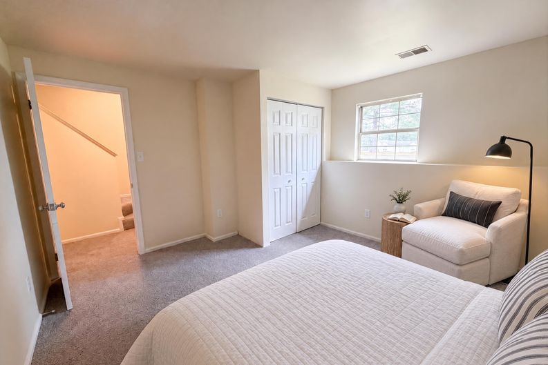Photo 18 of 48 of 8641 Centerton Ln, Manassas, VA
