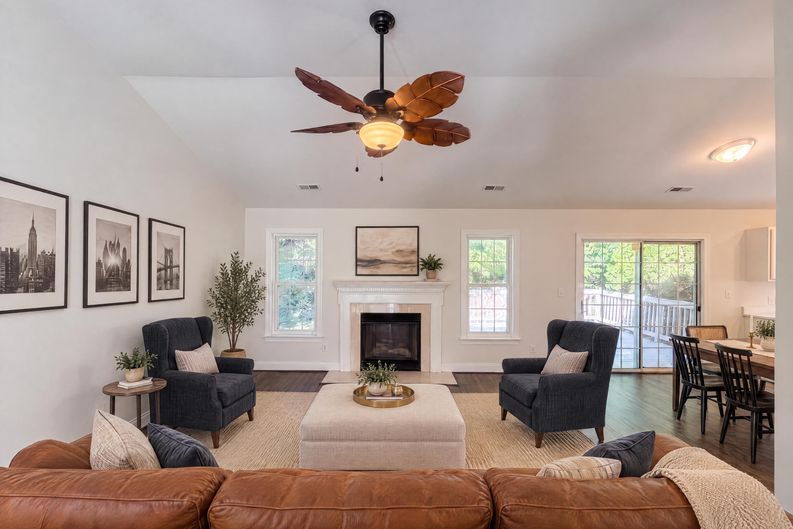 Photo 3 of 22 of 6205 Lea Ray Dr, Greensboro, NC