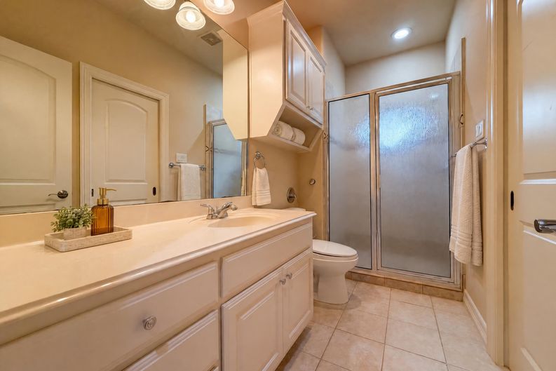Photo 18 of 26 of 20646 Wahl Ln, San Antonio, TX