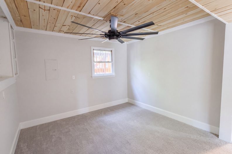 Photo 13 of 46 of 10711 Chesterwood Dr, Spotsylvania, VA