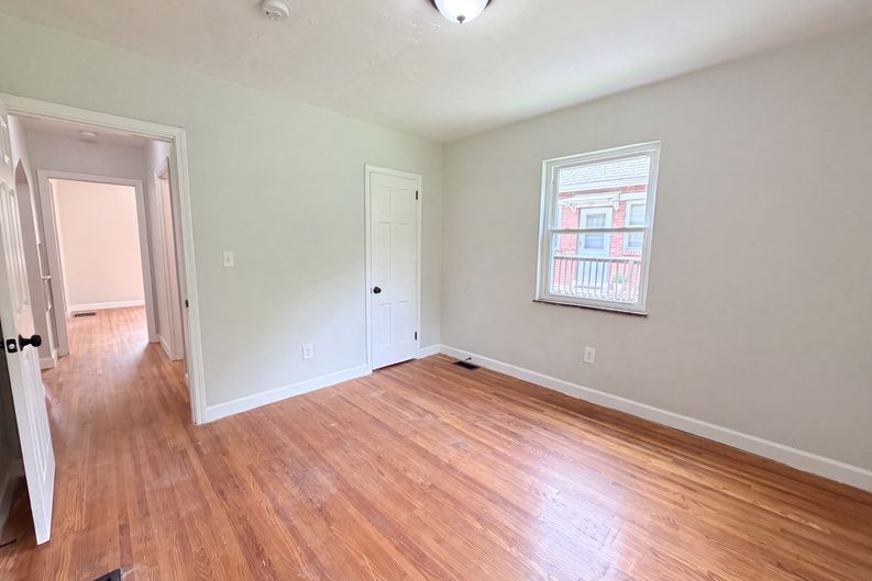 Photo 12 of 24 of 6418 Savannah Ave, Cincinnati, OH
