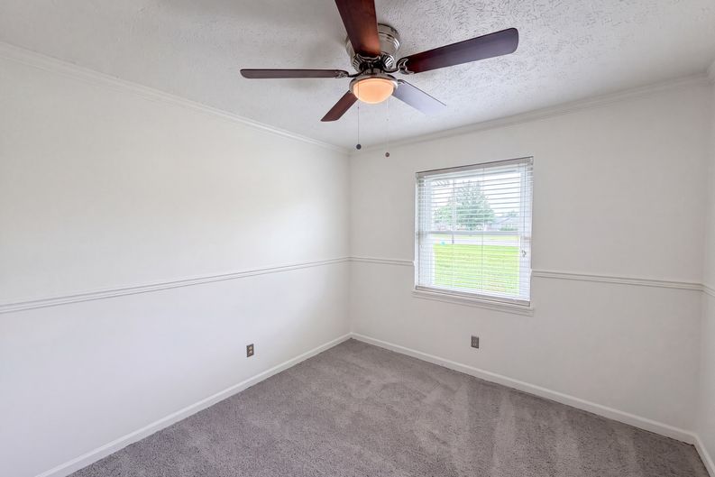 Photo 12 of 16 of 7938 Inverness Dr, Indianapolis, IN