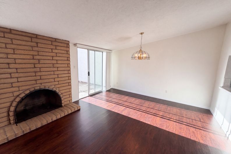 Photo 6 of 21 of 7318 Villa Del Sol Ln, Citrus Heights, CA