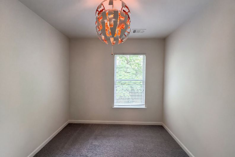 Photo 14 of 32 of 471 Tufton Trl SE, Atlanta, GA