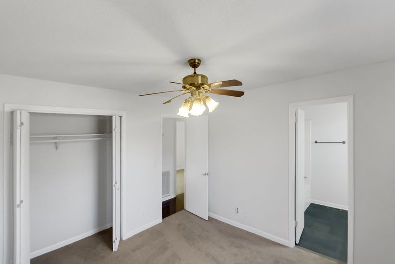 Photo 4 of 23 of 7511 Irongate Dr, Hixson, TN