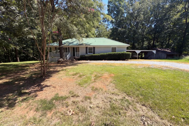 Photo 16 of 18 of 1018 Wade Rorie Rd, Wingate, NC