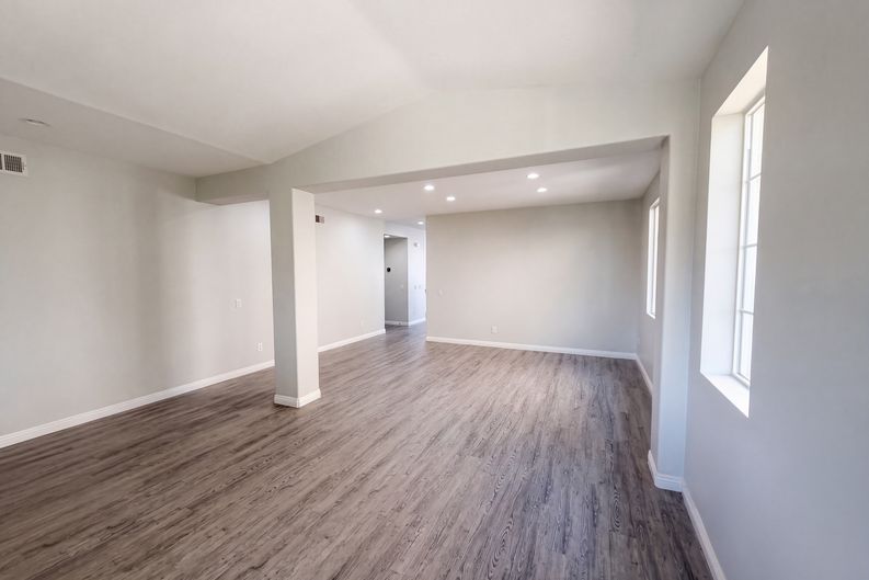 Photo 10 of 33 of 1265 Lavender Ln, Hemet, CA