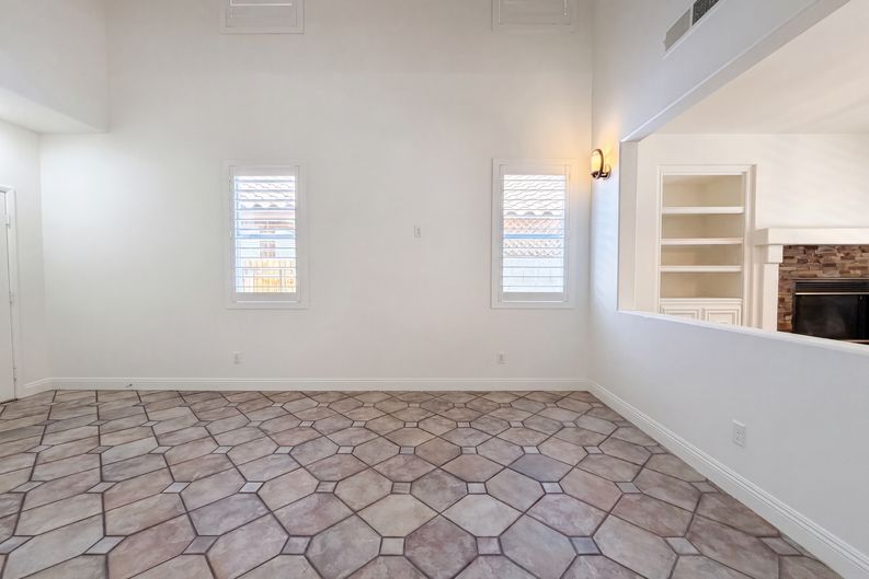 Photo 8 of 31 of 1863 Poetic Valley Cir, Henderson, NV