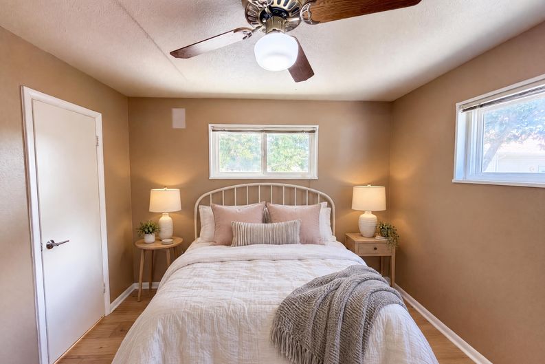 Photo 13 of 29 of 3352 W Aksarben Ave, Littleton, CO