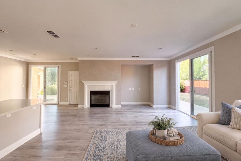 Photo 3 of 45 of 166 S Caballo St, Tracy, CA