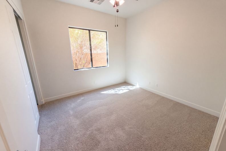 Photo 14 of 23 of 16148 W Glenrosa Ave, Goodyear, AZ