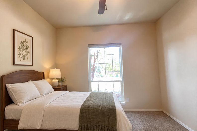 Photo 14 of 19 of 2400 Creekview Dr, Plano, TX
