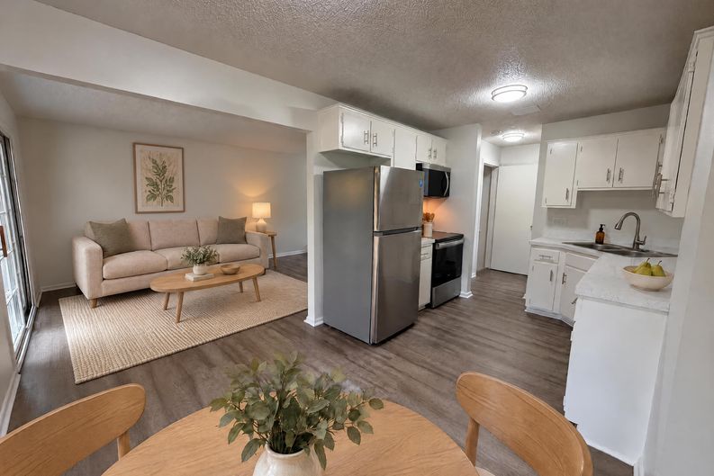 Photo 22 of 30 of 15393 Trillium Cir, Eden Prairie, MN