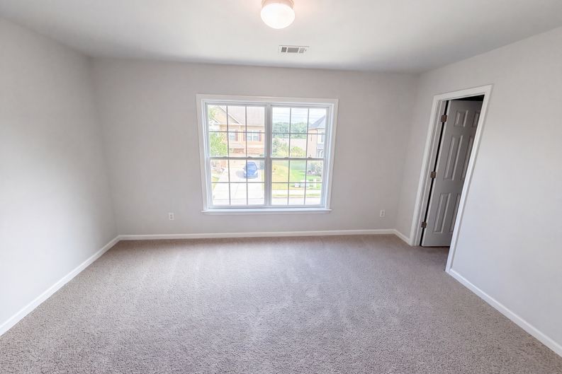 Photo 14 of 23 of 7328 Toccoa Cir, Union City, GA