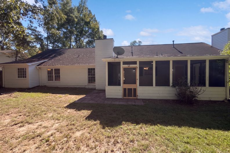 Photo 15 of 26 of 1254 Wynford Colony SW, Marietta, GA