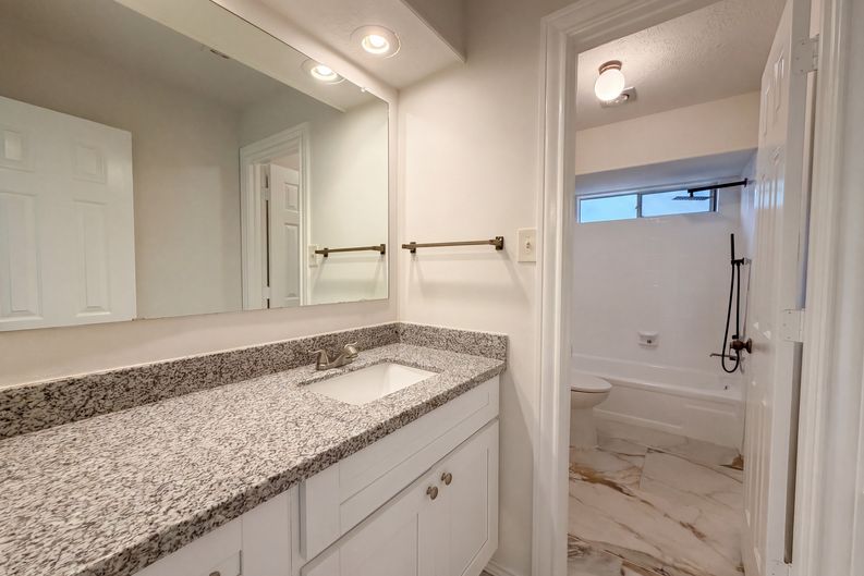 Photo 20 of 27 of 6902 Fawncliff Dr, Houston, TX