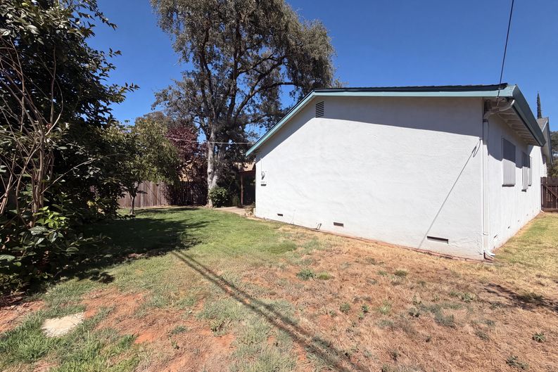 Photo 22 of 27 of 9630 Beachwood Dr, Orangevale, CA