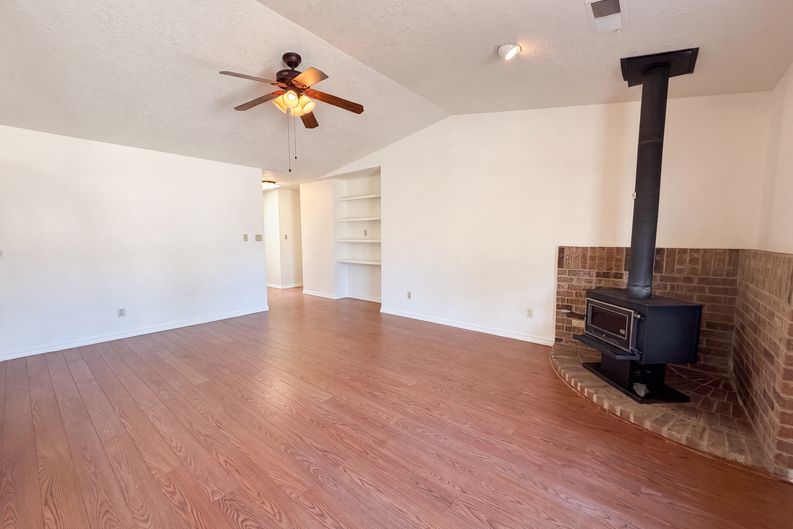 Photo 15 of 20 of 4417 Spanish Broom Ct NW, Albuquerque, NM