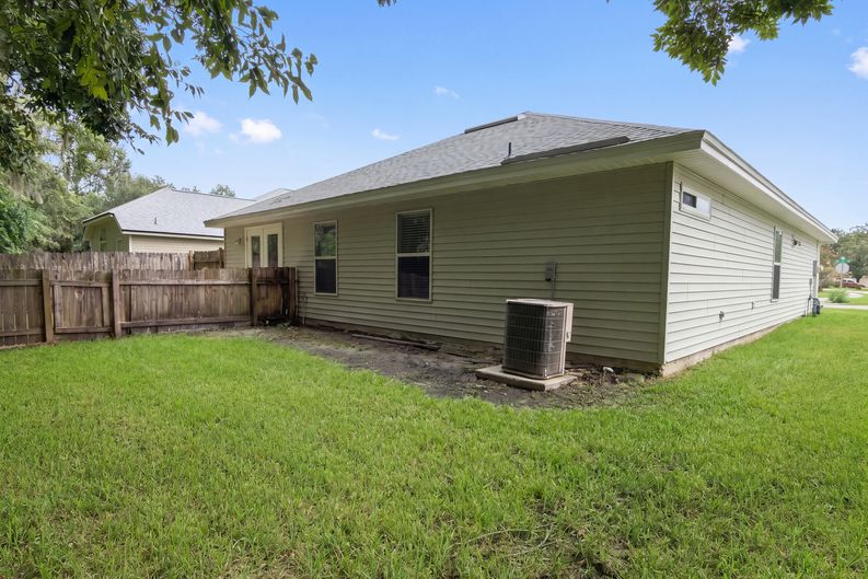 Photo 21 of 22 of 6026 Fillyside Trl, Jacksonville, FL