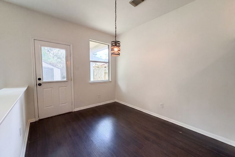 Photo 6 of 23 of 16107 Horseshoe Hill Ct, Cypress, TX