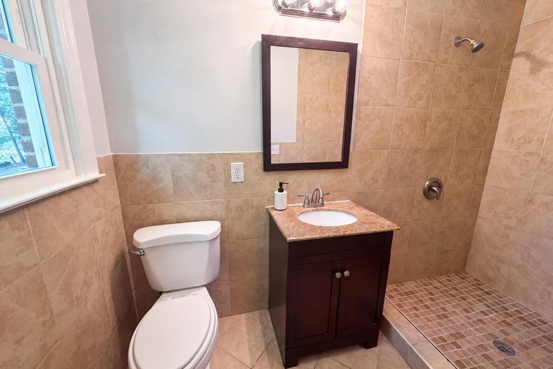 Photo 20 of 23 of 927 Greenlawn Dr, Columbia, SC